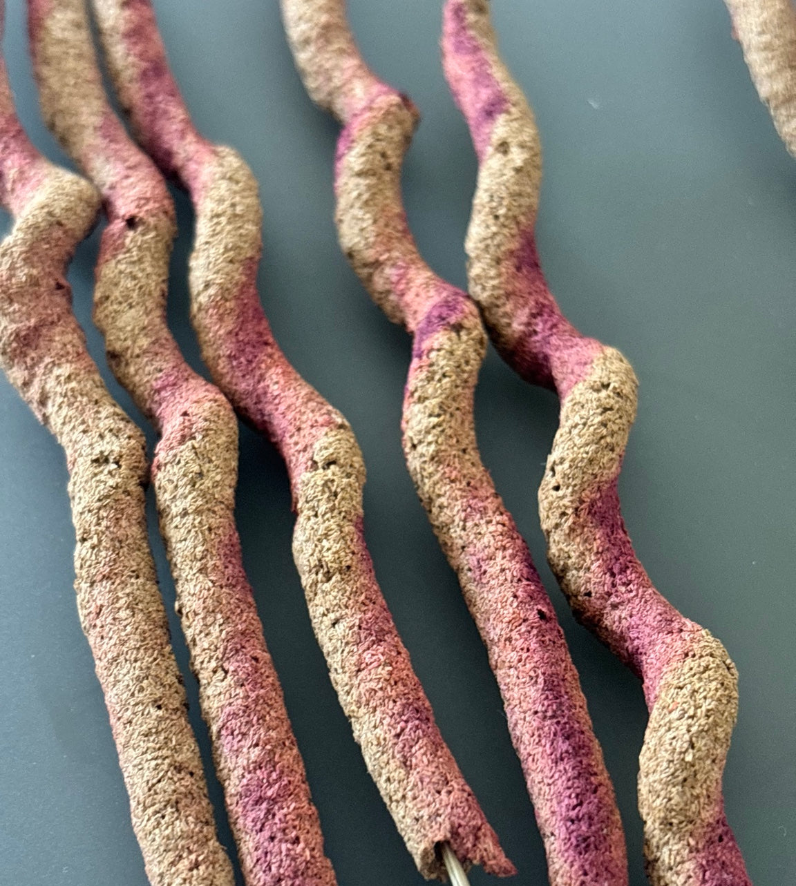 INCENSE STICK 02 · CINNAMON KISS